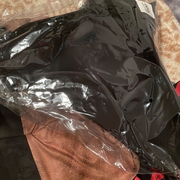 NWT Pirate costume size Large - Picture 5 of 6